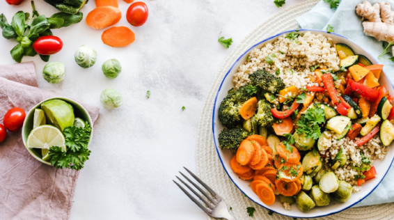 Perché una dieta non deve essere prescrittiva. Il racconto della Dottoressa Alessandra Bosetti, dietista clinico