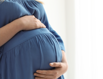 Diabete e gravidanza: perché il controllo della glicemia è fondamentale per la salute di mamma e bambino 
